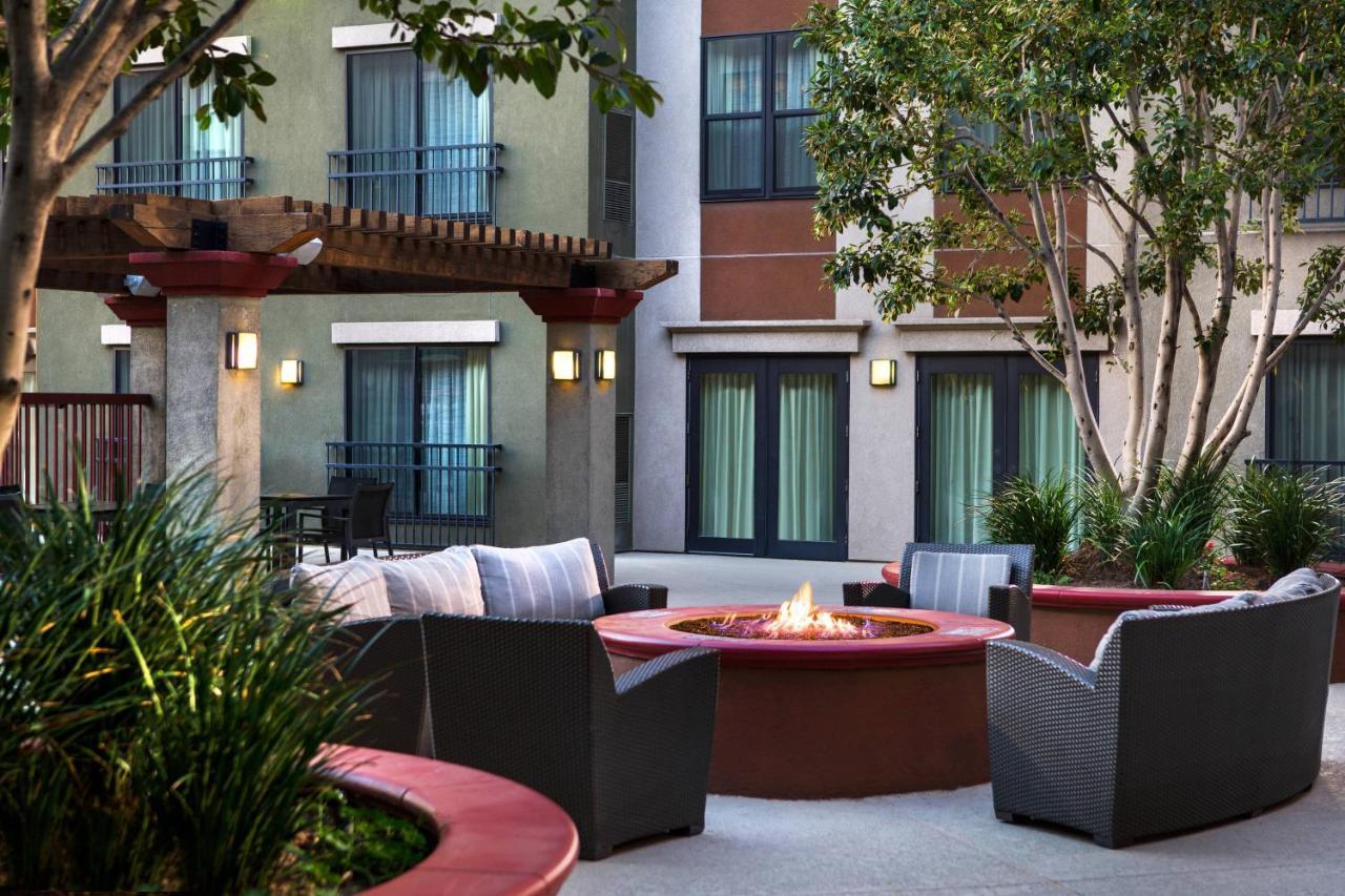 Residence Inn Los Angeles Burbank/Downtown Eksteriør billede